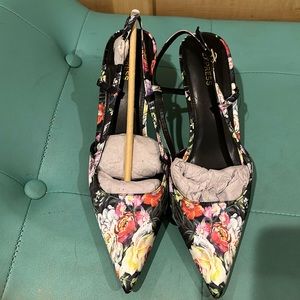 Flower Sling Back pointing heels